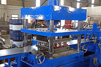 The Operation Flow of Roll Forming Machine